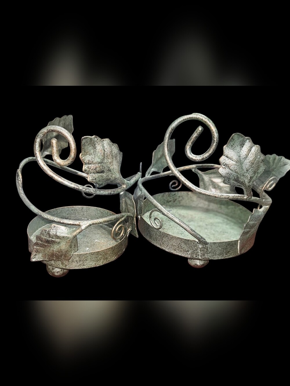 Set of 2 Pier 1 Imports Metal Verdigris Ivy Leaf Candle Holders Pillar base - Picture 3 of 8